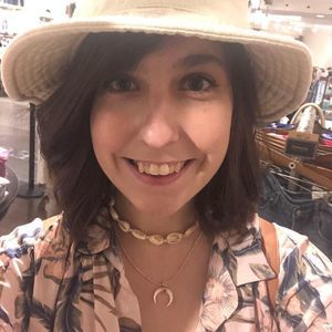 Meet your Posher, Desiree